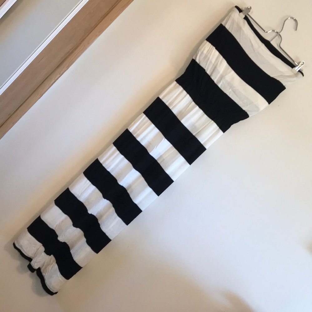 GAP sleeveless maxi-dress black and white size XS